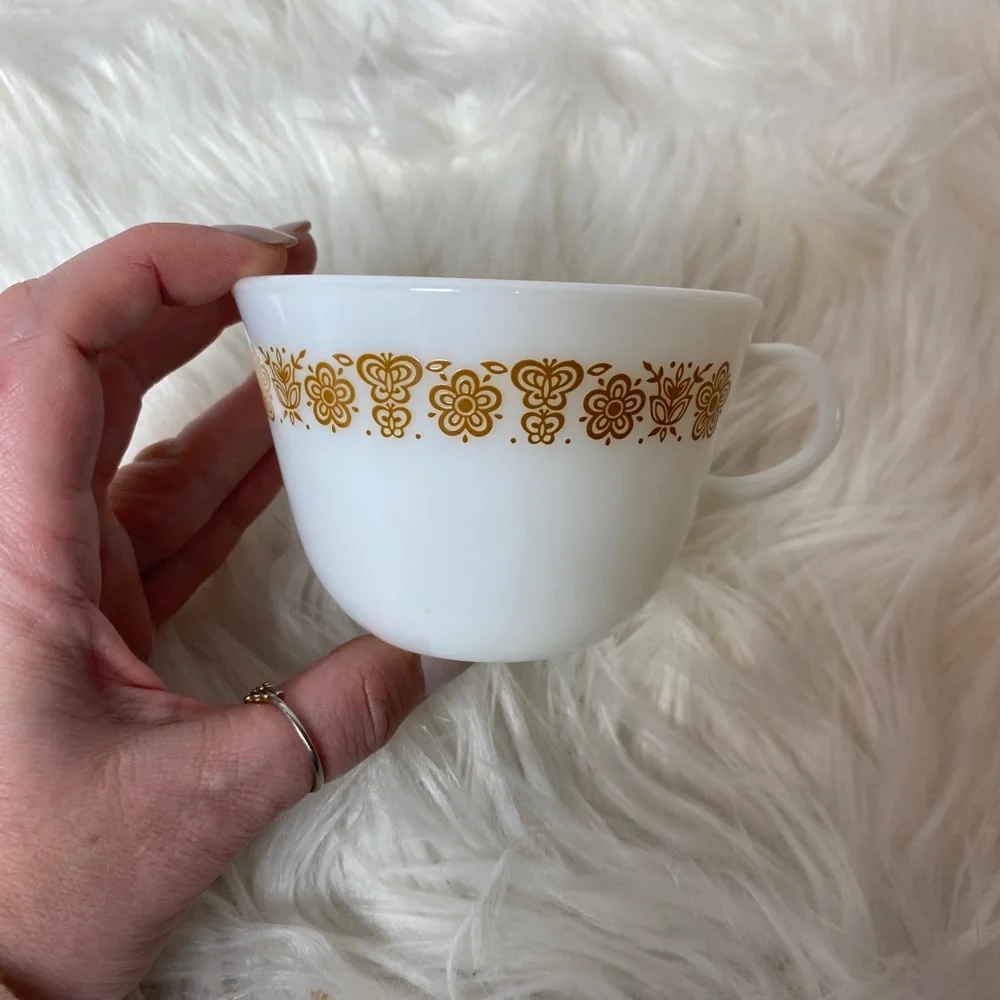 Pyrex vintage butterfly